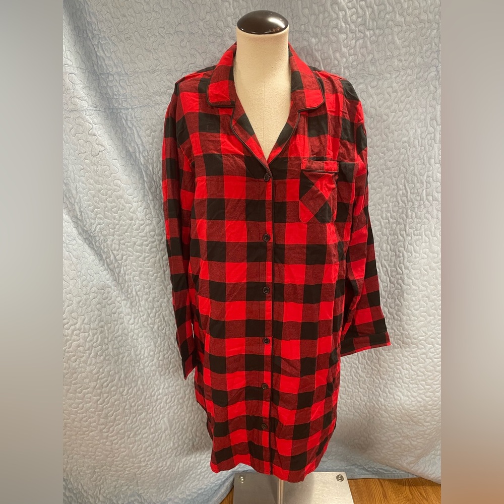 Buffalo plaid night shirt